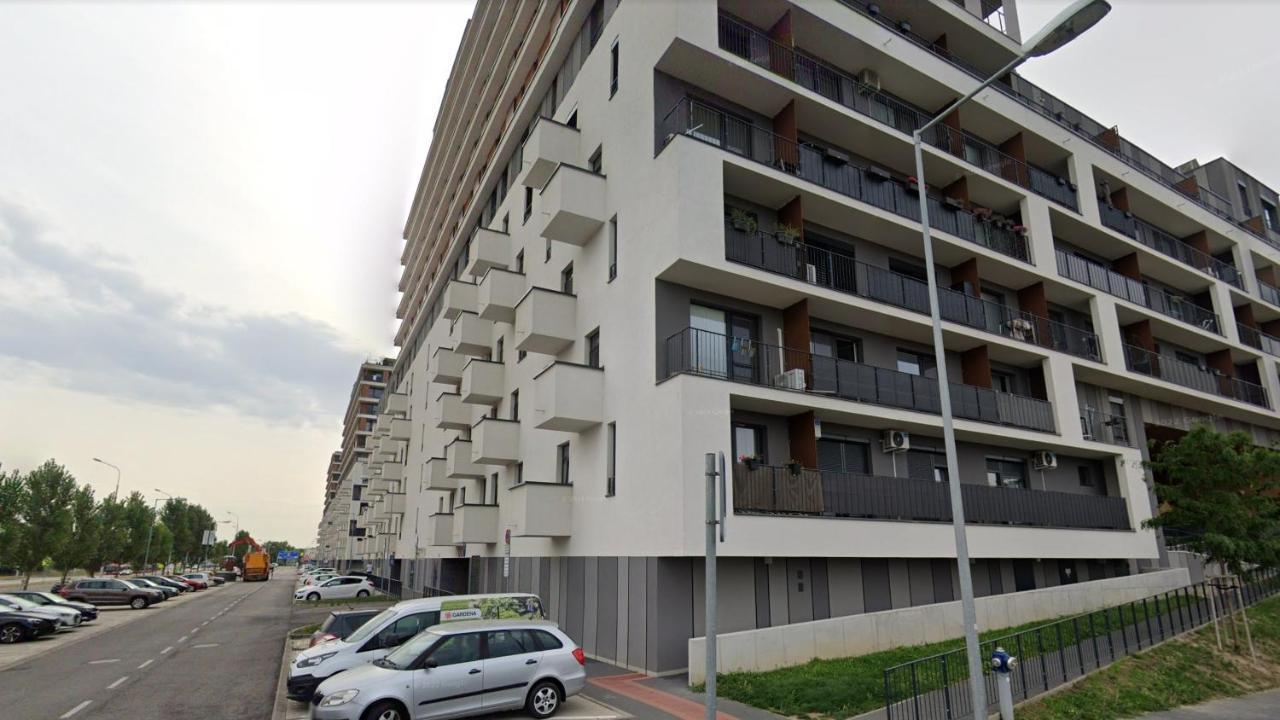 1 Room Apartment With Terrace, Slnecnice, 18B Bratislava Exterior photo